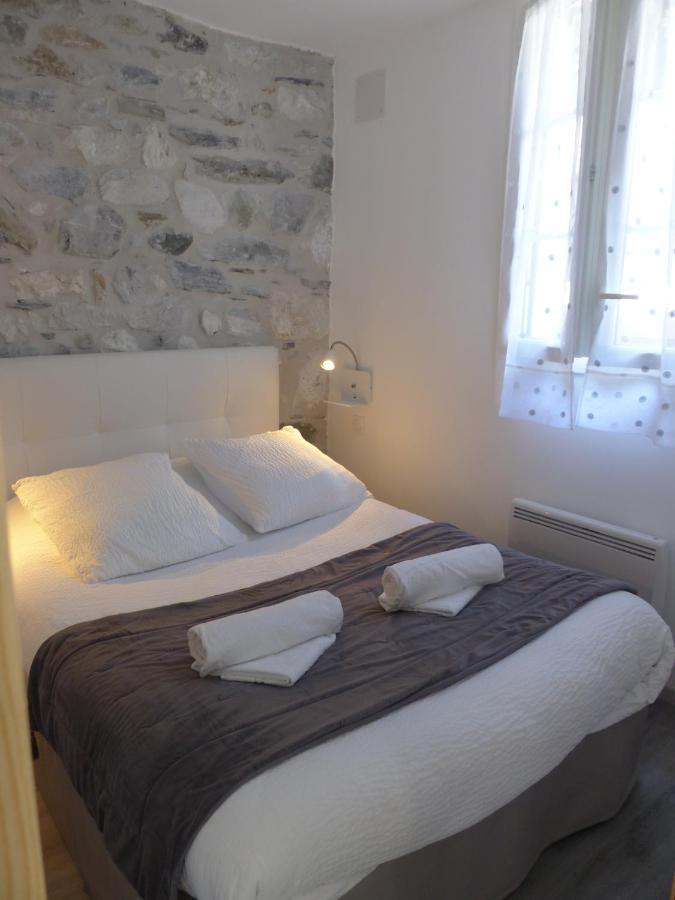 Hotel Logis Auberge De L'Isard Saint-Lary  Kültér fotó